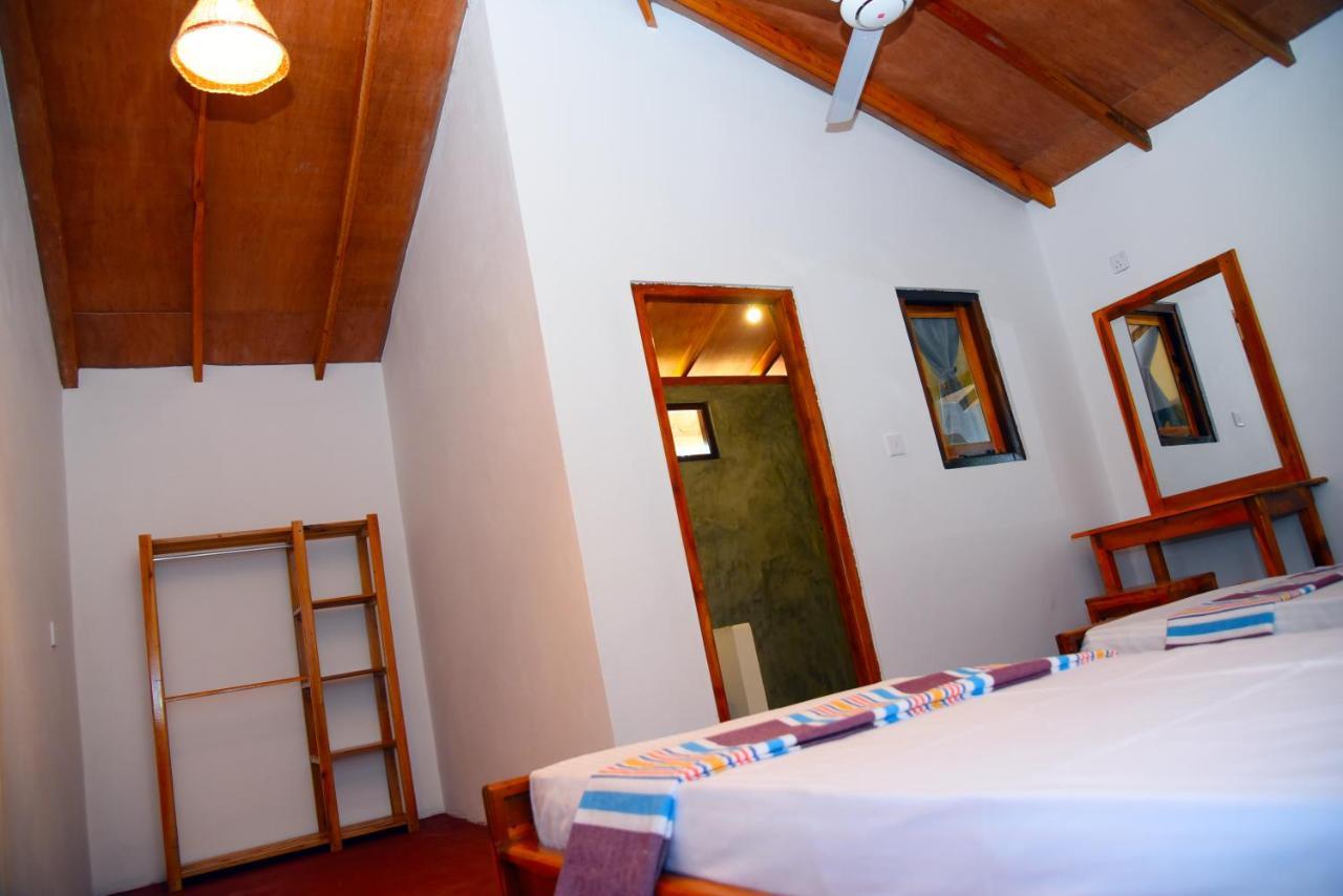 Prime Surfers Bungalow Arugam Bay Buitenkant foto