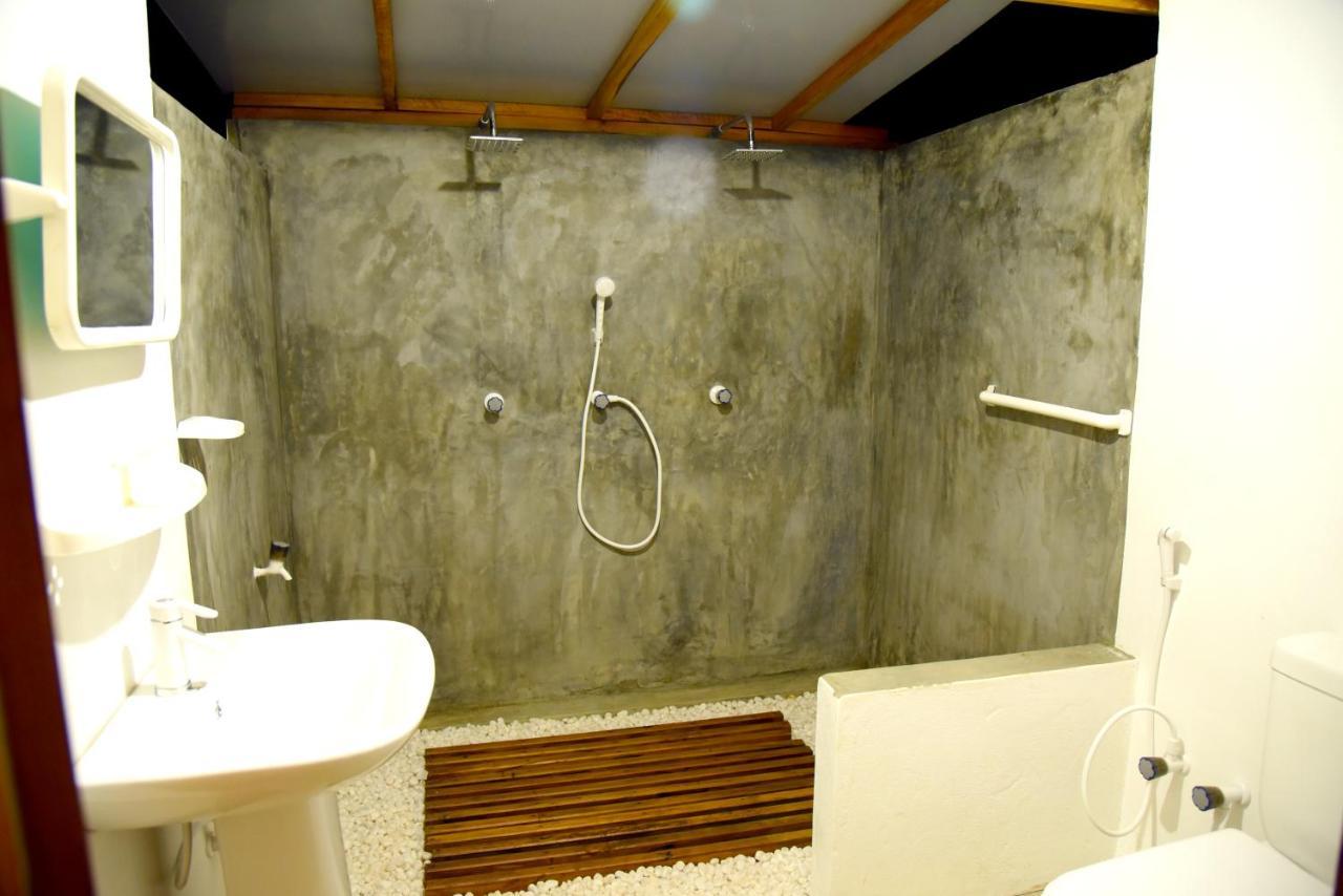 Prime Surfers Bungalow Arugam Bay Buitenkant foto